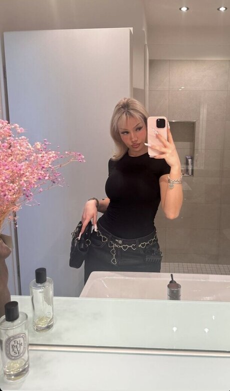 Shirin David