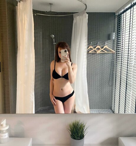Nacktes geleaktes OnlyFans-Foto von Yogurtsita