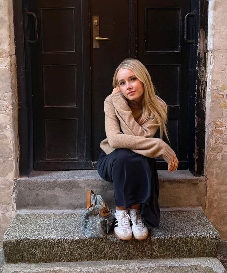 Nacktes geleaktes OnlyFans-Foto von Lili Hamann