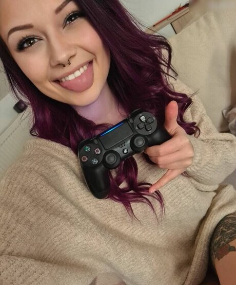 Nacktes geleaktes OnlyFans-Foto von Wer Ist Sie 