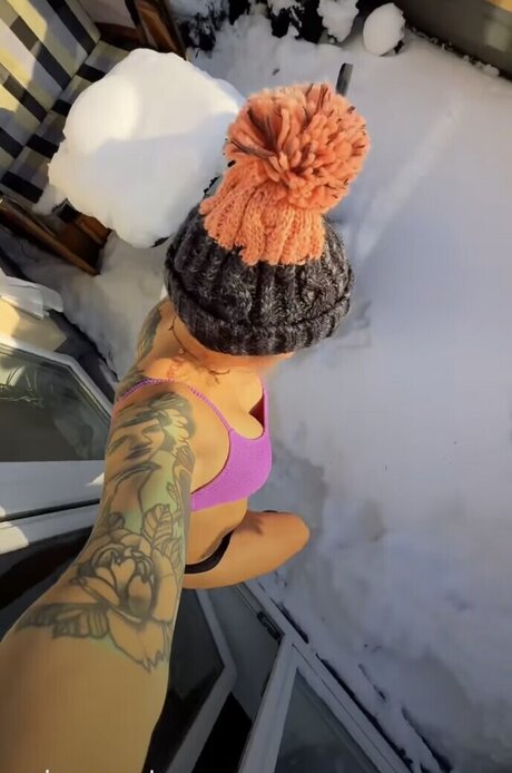 Miss Peaches
