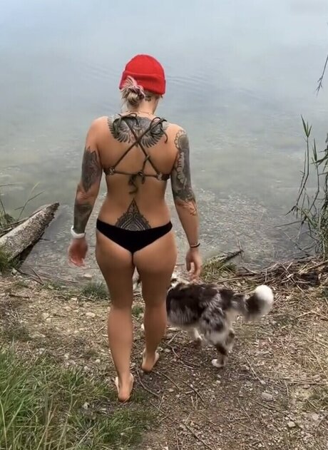 Miss Peaches