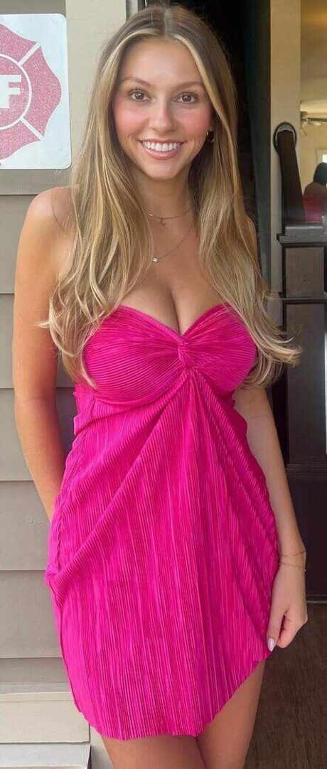 Mia Steele