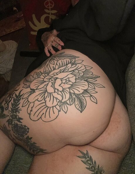 Nacktes geleaktes OnlyFans-Foto von Venicecemetery
