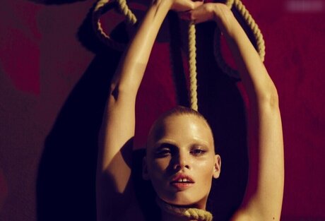 Lara Stone