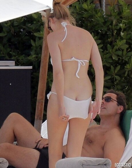 Lara Stone