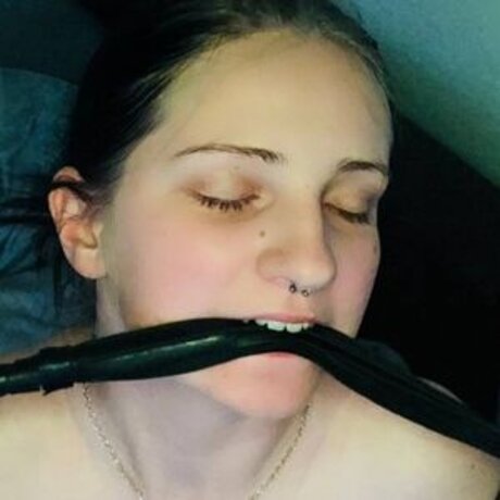 Nacktes geleaktes OnlyFans-Foto von Kiimfritschee