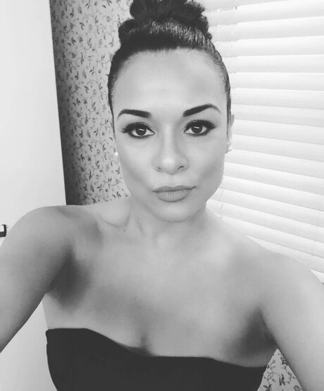 Nacktes geleaktes OnlyFans-Foto von Alisa Reyes