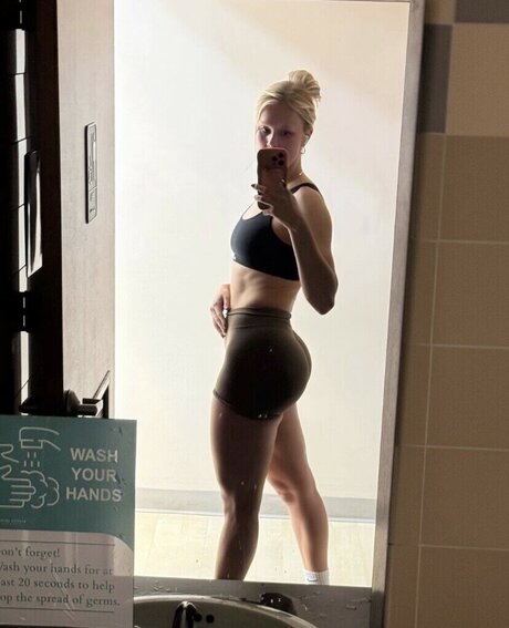 Nacktes geleaktes OnlyFans-Foto von Cerise Taylor