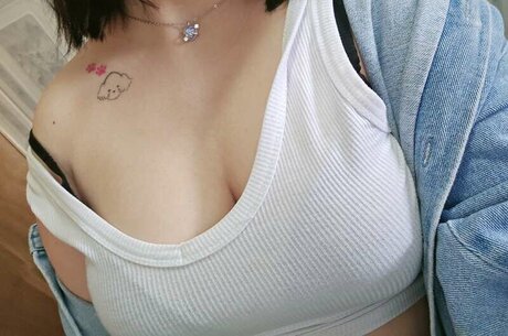 Nacktes geleaktes OnlyFans-Foto von Lullabyneko
