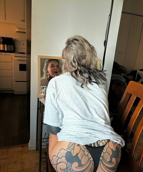 Nacktes geleaktes OnlyFans-Foto von Divinementbon