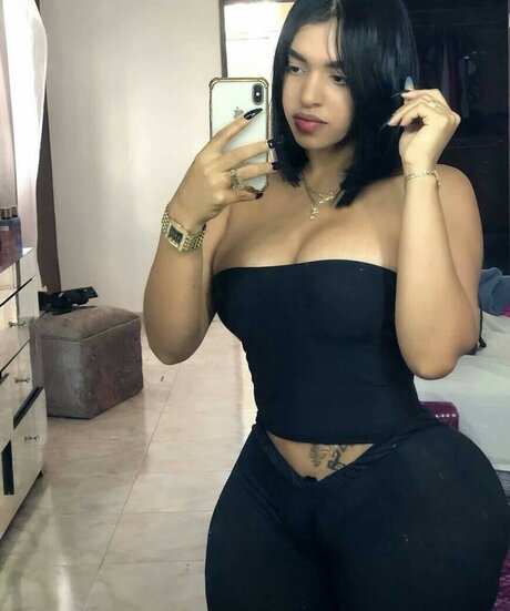 Nacktes geleaktes OnlyFans-Foto von Yinett Baez