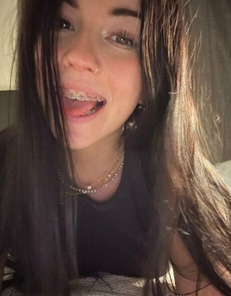 Nacktes geleaktes OnlyFans-Foto von Julialuvmae