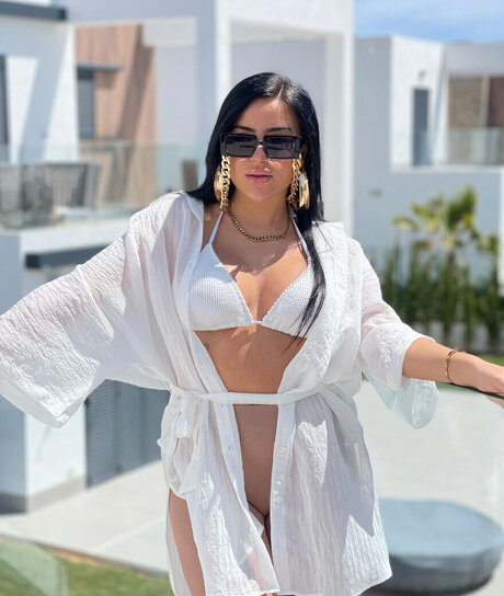 Nacktes geleaktes OnlyFans-Foto von Leyla Lahouar