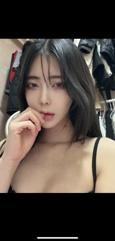 Nacktes geleaktes OnlyFans-Foto von Ehxoehlstkfka0