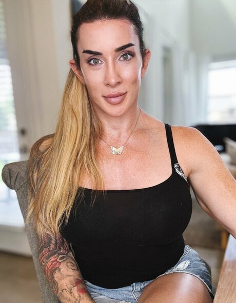 Nacktes geleaktes OnlyFans-Foto von Gabbi Tuft