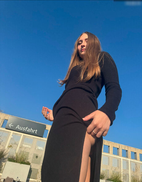 Nacktes geleaktes OnlyFans-Foto von Alexia Loom