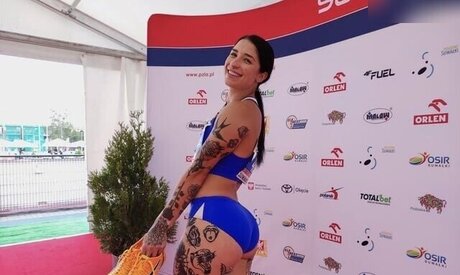 Nacktes geleaktes OnlyFans-Foto von Ewa Swoboda