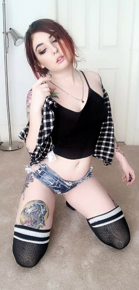 Lizzi Blake