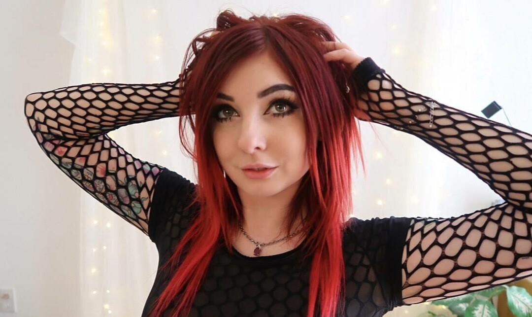 Nacktes geleaktes OnlyFans-Foto von Lizzi Blake #1681