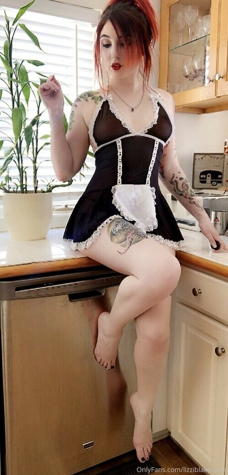 Lizzi Blake