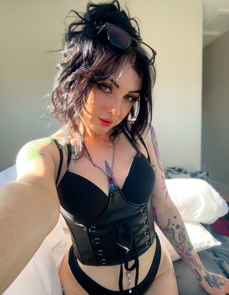 Lizzi Blake