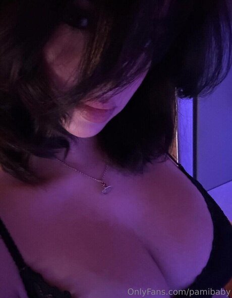 Nacktes geleaktes OnlyFans-Foto von Pami Baby
