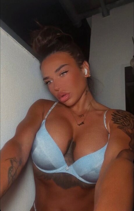 Anny Marry