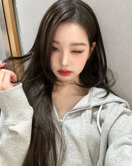Jang Won-young