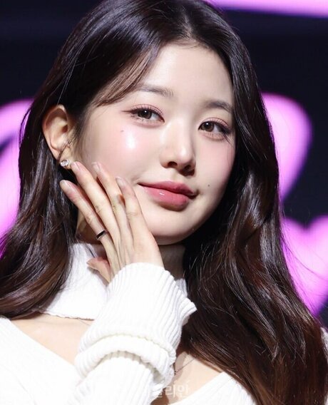 Jang Won-young