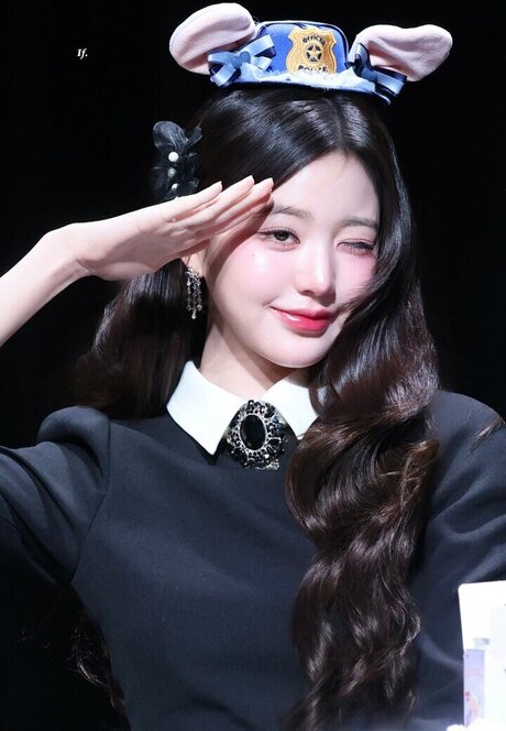 Jang Won-young