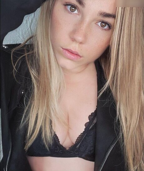 Facialize Me
