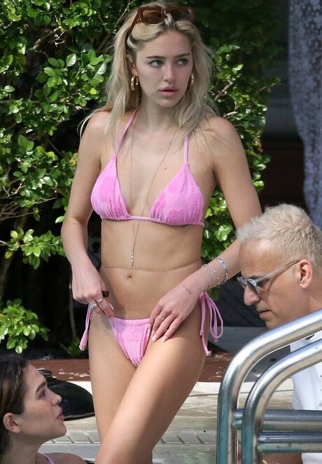 Delilah Hamlin