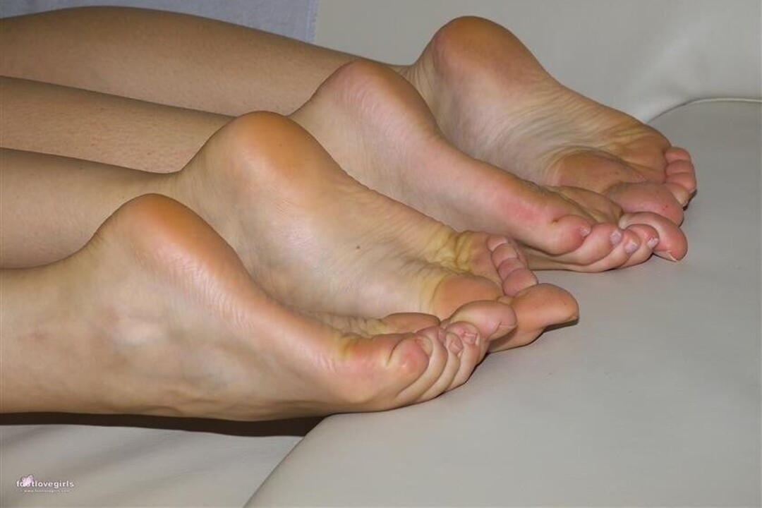 Nacktes geleaktes OnlyFans-Foto von Footlovegirls #1896