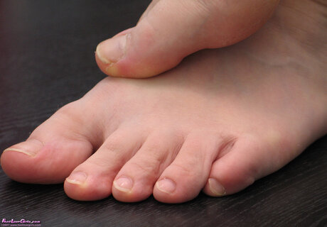 Footlovegirls