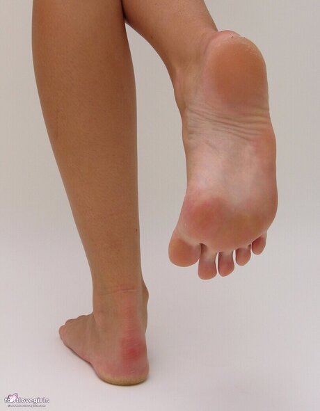 Footlovegirls