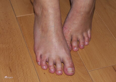 Footlovegirls