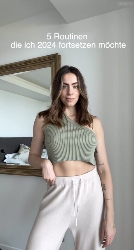 Herstoryfeed