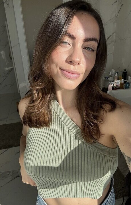 Herstoryfeed