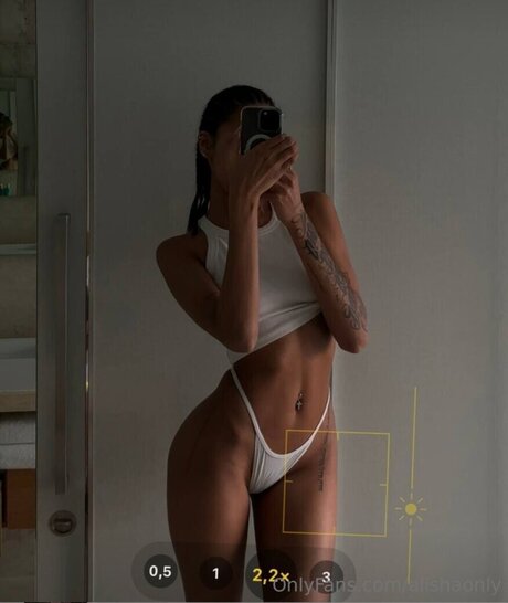 Nacktes geleaktes OnlyFans-Foto von Aalishass Alishakone