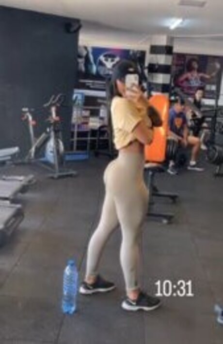 Thayna Telles