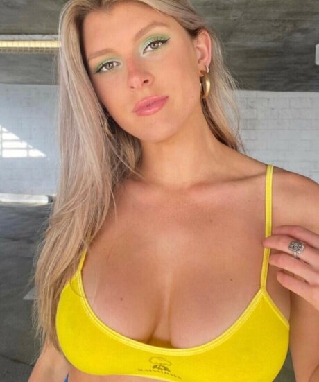 Bella White