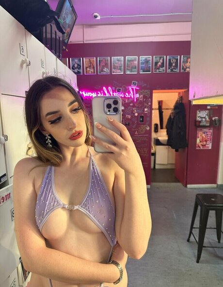 Violet Greyx