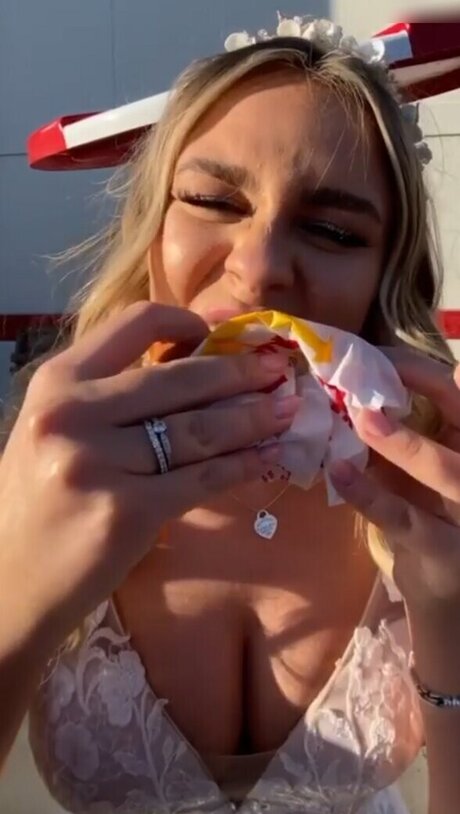 Dagi Bee