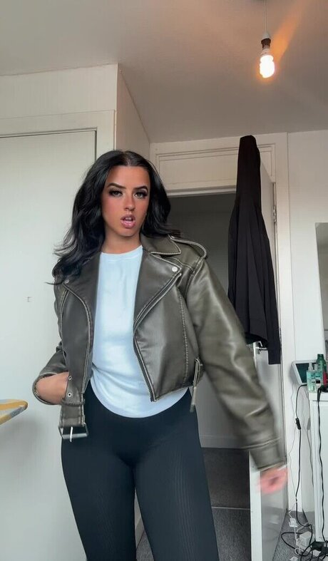 Nacktes geleaktes OnlyFans-Foto von Casey Penmann