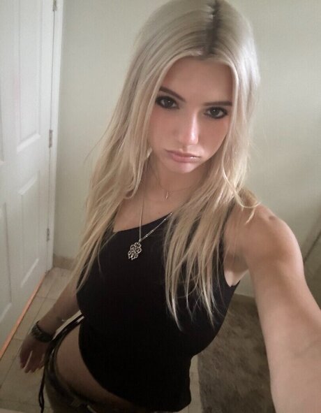 BestBlondiiecb