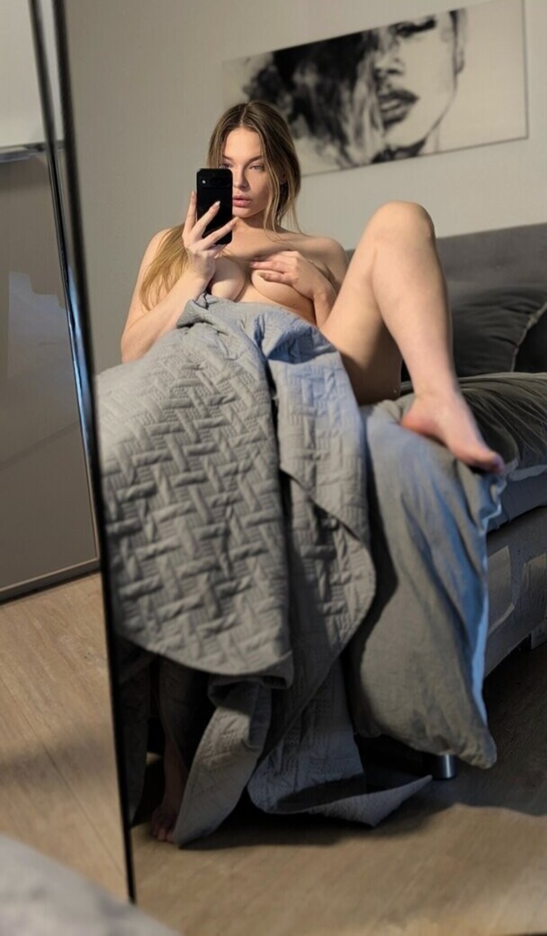 Nacktes geleaktes OnlyFans-Foto von Neeviliciouz #1189