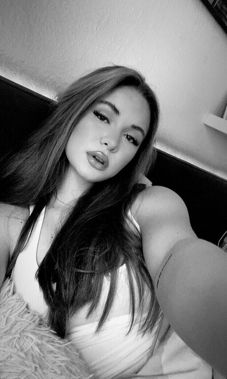 Nacktes geleaktes OnlyFans-Foto von Aileenslf