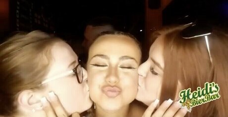 Nacktes geleaktes OnlyFans-Foto von Olivia Alex