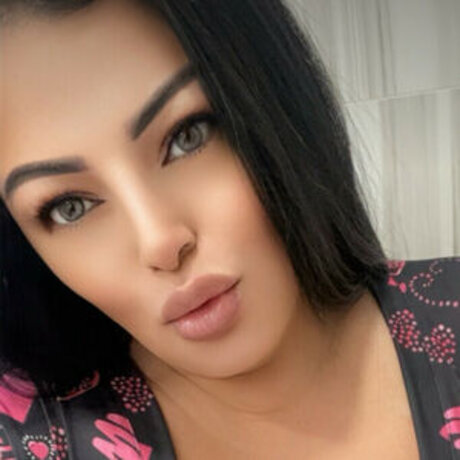 Nacktes geleaktes OnlyFans-Foto von Thickjennavip